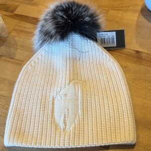 Toni Sailer NWT Cream Knit Beanie with fur Pom-Pom